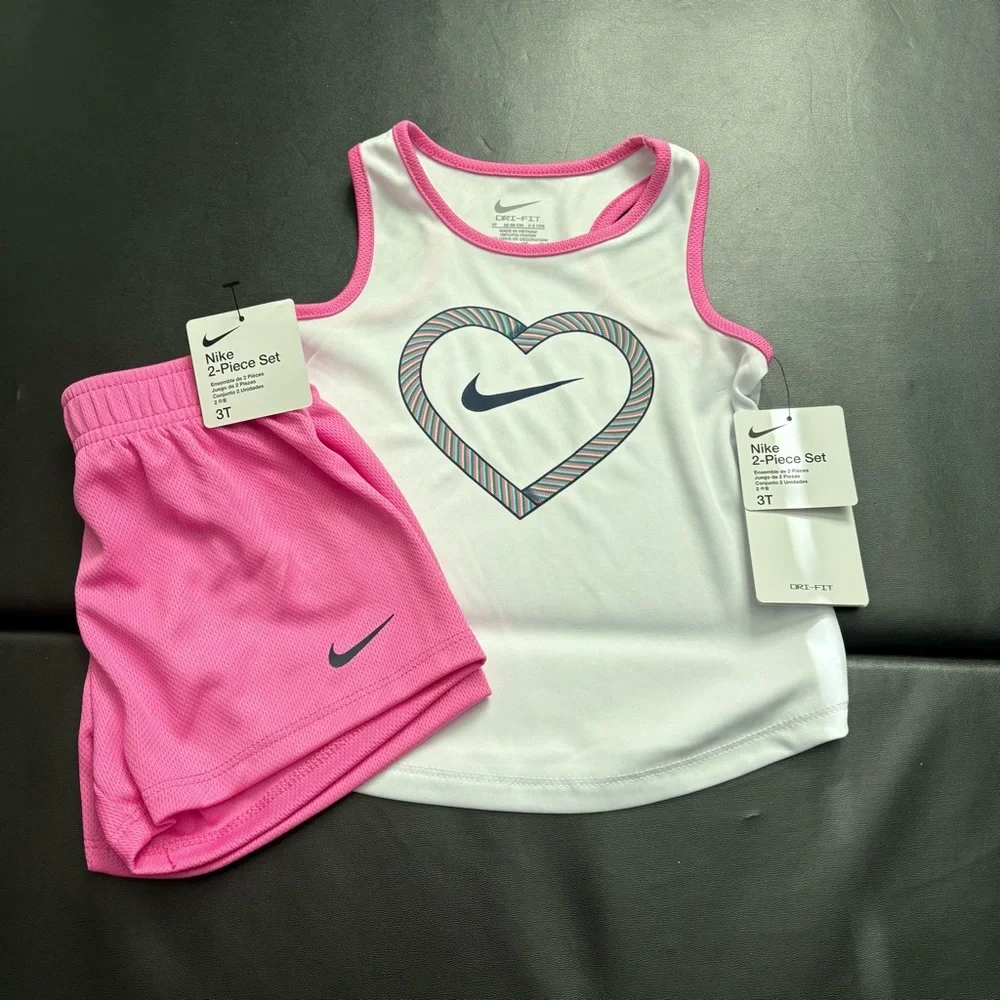 NWT Nike athletic tank set girls size 3T